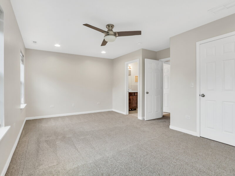 297 Lionel Drive Grayslake IL 60030