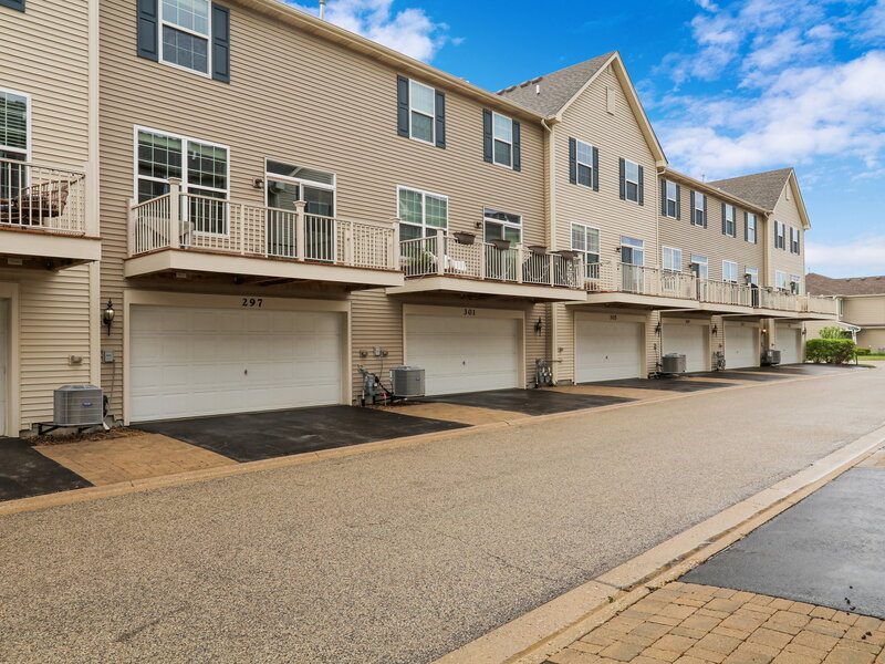 297 Lionel Drive Grayslake IL 60030