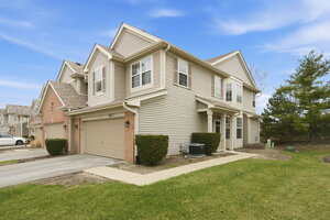 Photo of 2021 Cypress Court Glendale Heights IL 60139