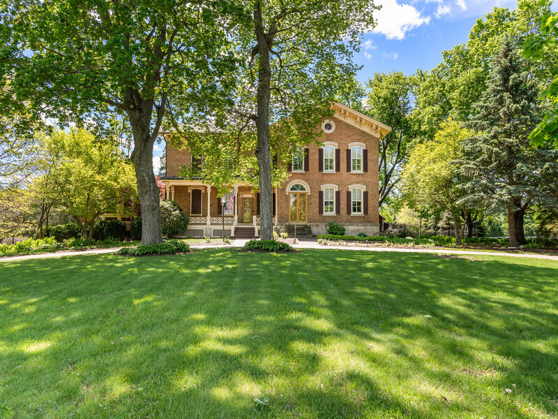 1542 Plainfield Road Oswego IL 60543