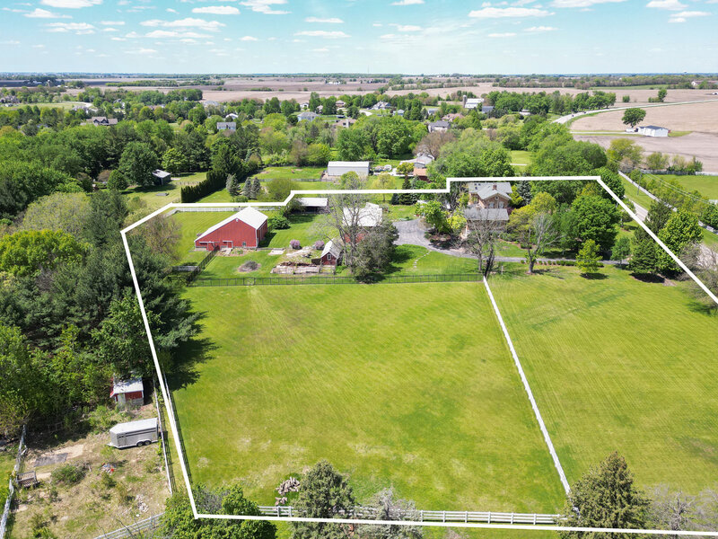 1542 Plainfield Road Oswego IL 60543