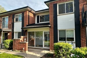 2431 E Brandenberry Ct
