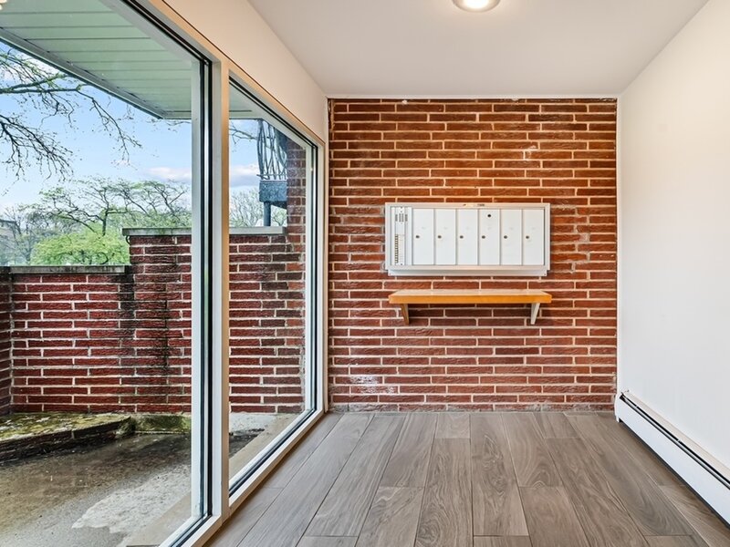 2431 E Brandenberry Court Arlington Heights IL 60004