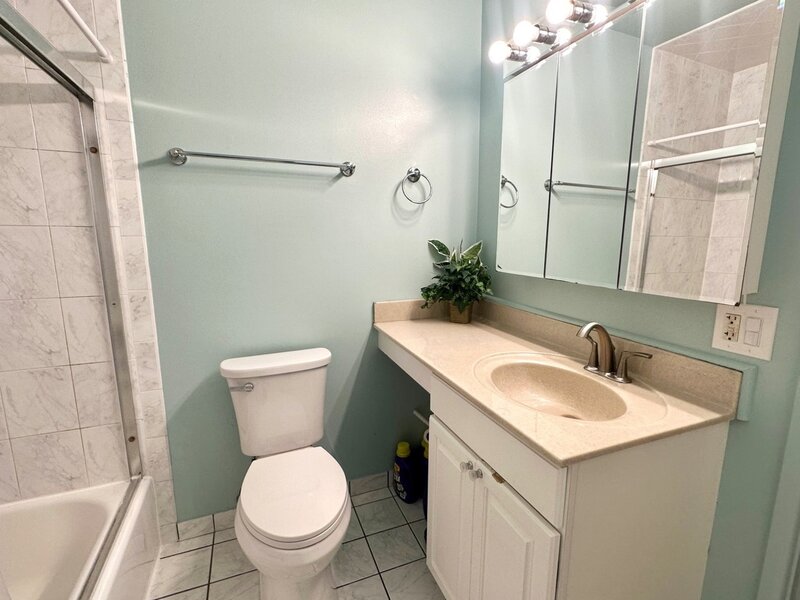 2431 E Brandenberry Court Arlington Heights IL 60004