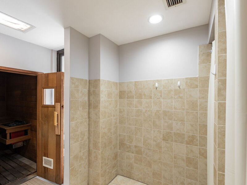 9731 N Fox Glen Drive Niles IL 60714