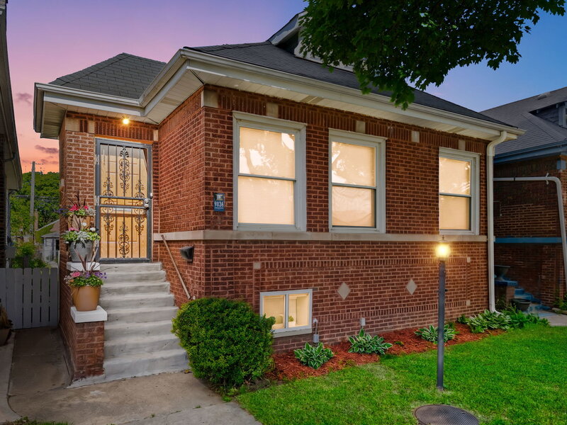 9836 S Drexel Avenue Chicago IL 60628