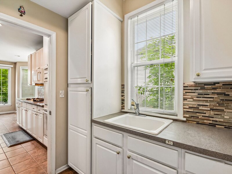 2421 Chambourd Drive Buffalo Grove IL 60089
