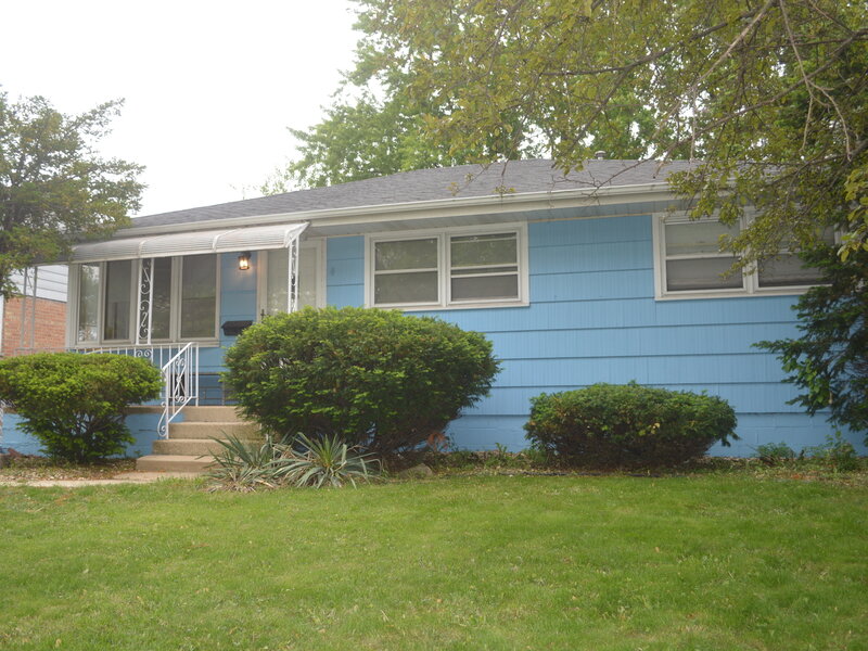 17719 Burnham Avenue Lansing IL 60438