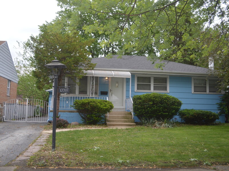 17719 Burnham Avenue Lansing IL 60438