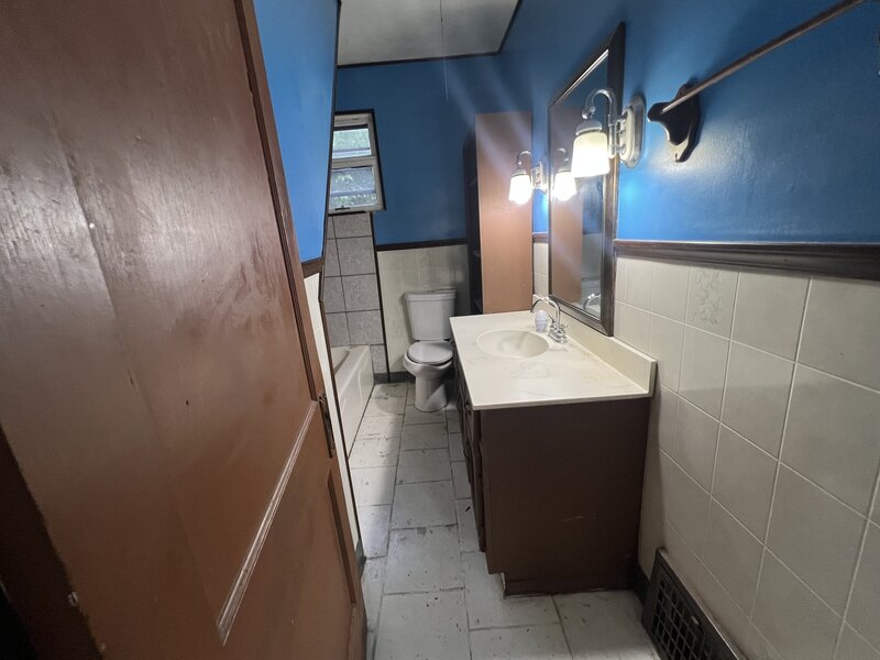 2520 183rd Street Lansing IL 60438