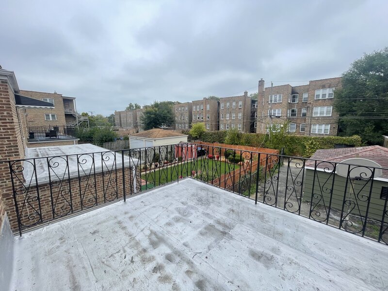 8023 S Yates Boulevard Chicago IL 60617
