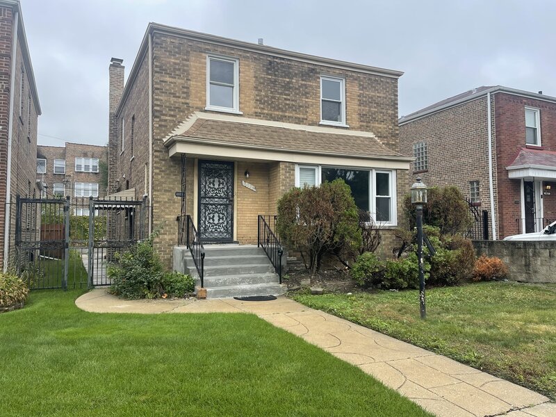 8023 S Yates Boulevard Chicago IL 60617