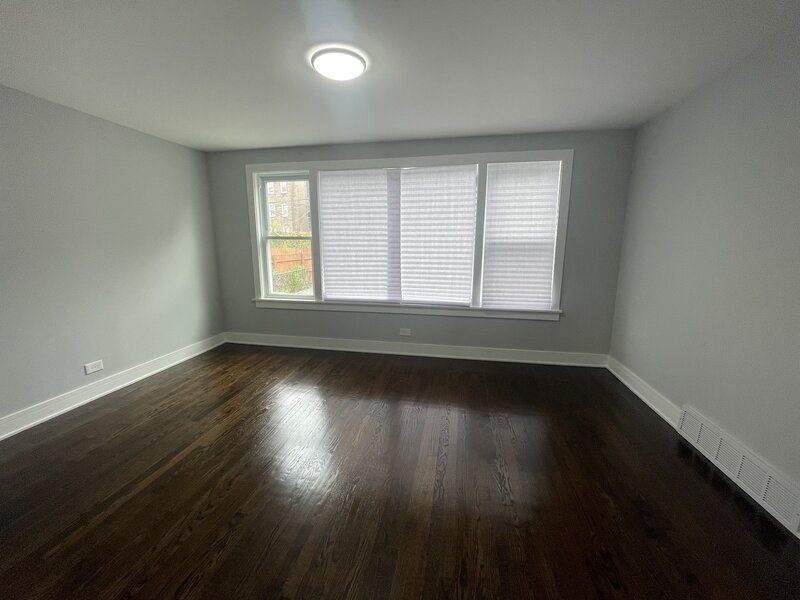 8023 S Yates Boulevard Chicago IL 60617