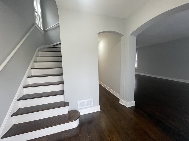 8023 S Yates Boulevard Chicago IL 60617