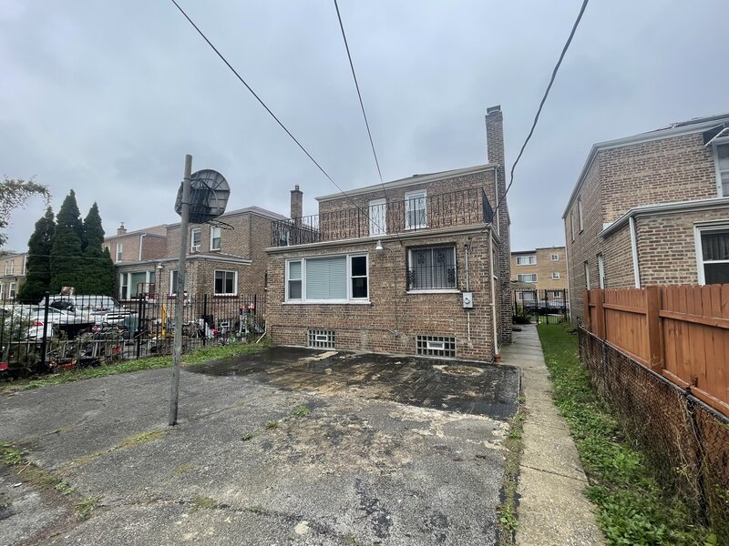 8023 S Yates Boulevard Chicago IL 60617