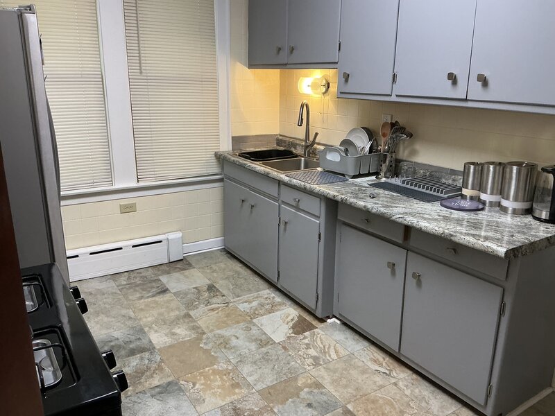 1532 W 107th Street Chicago IL 60643