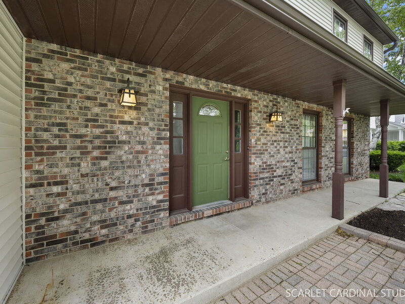 907 Secretariat Drive Naperville IL 60540