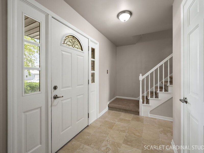 907 Secretariat Drive Naperville IL 60540