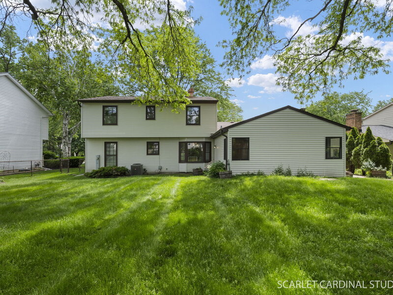 907 Secretariat Drive Naperville IL 60540