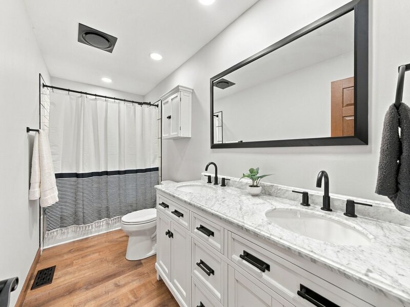 412 Sherwood Drive Streamwood IL 60107