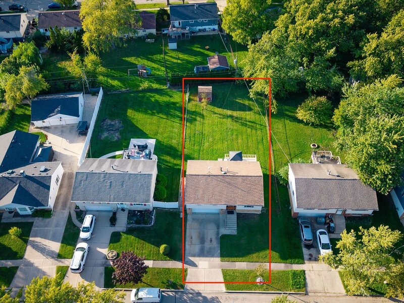 412 Sherwood Drive Streamwood IL 60107