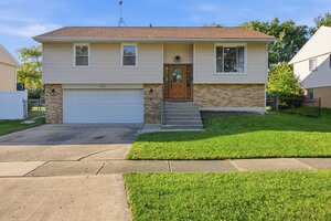 Photo of 412 Sherwood Drive Streamwood IL 60107