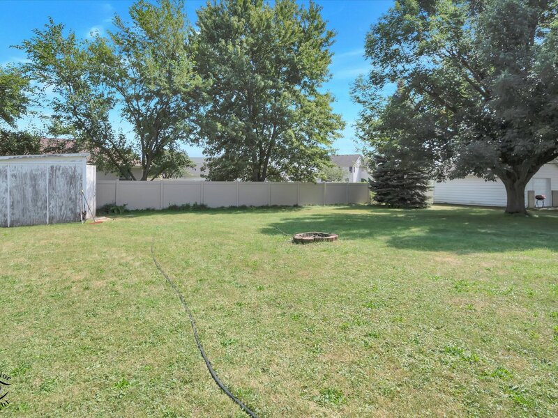 1572 Cardinal Drive Bourbonnais IL 60914