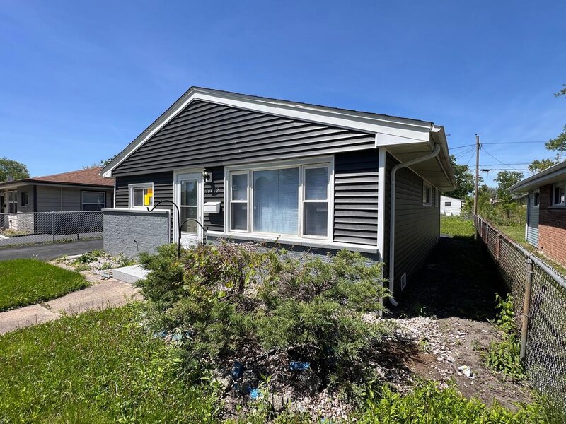 16442 Honore Avenue Markham IL 60428