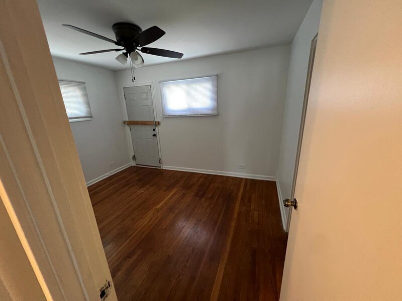 16442 Honore Avenue Markham IL 60428