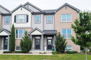 Photo of 3 Barkley Avenue Warrenville IL 60563