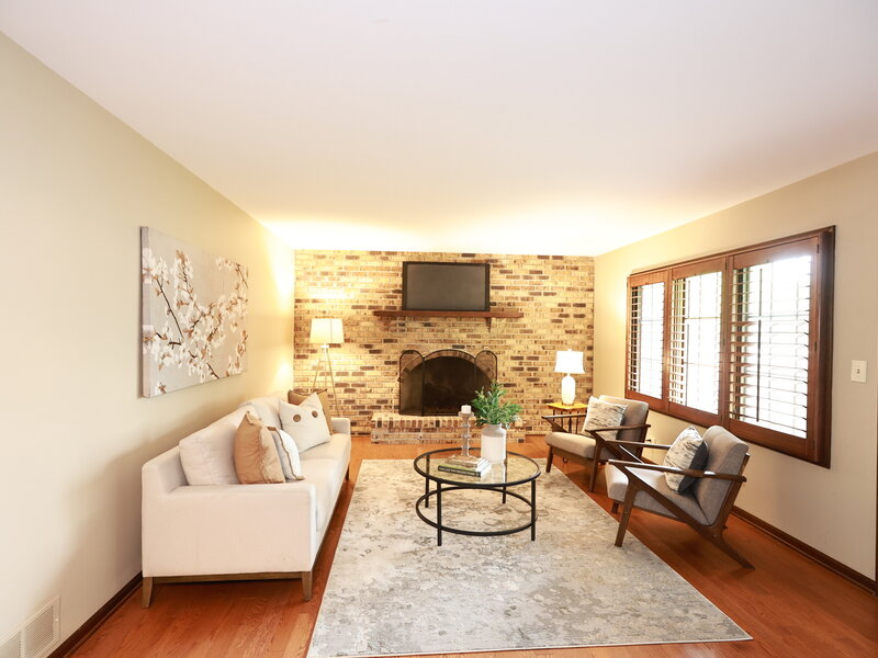 2418 Flambeau Drive Naperville IL 60564