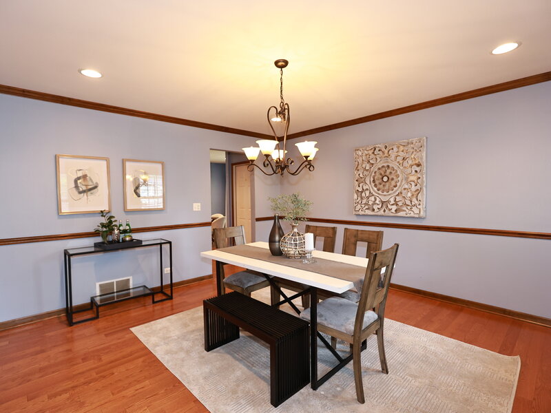 2418 Flambeau Drive Naperville IL 60564
