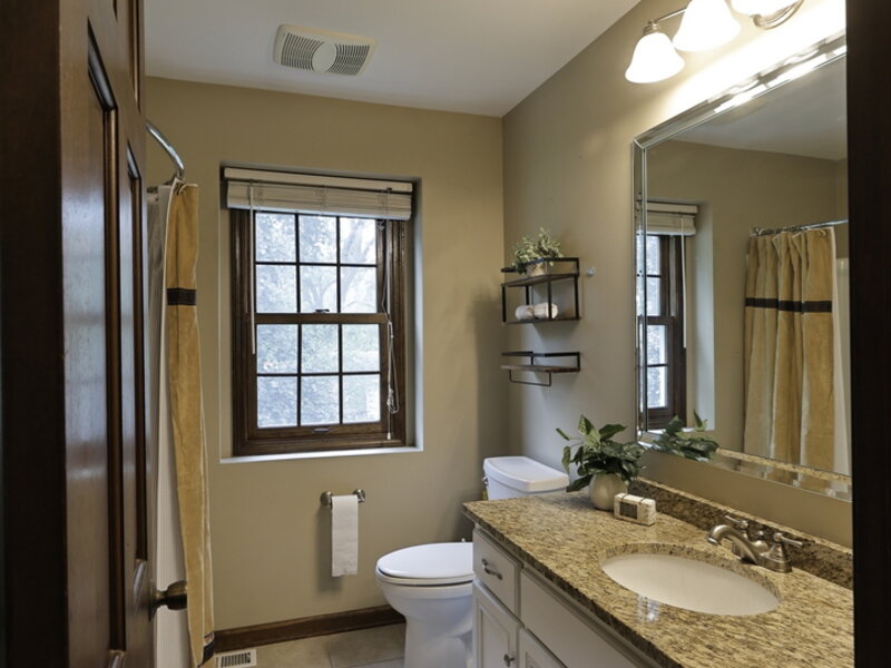 2418 Flambeau Drive Naperville IL 60564