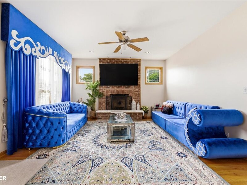 5900 W 90th Street Oak Lawn IL 60453