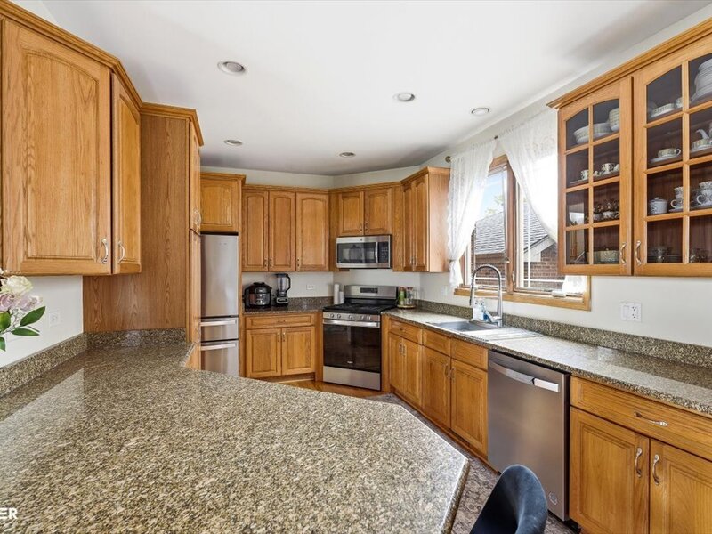 5900 W 90th Street Oak Lawn IL 60453