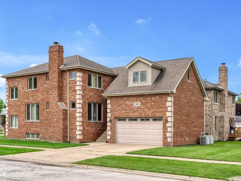 5900 W 90th Street Oak Lawn IL 60453