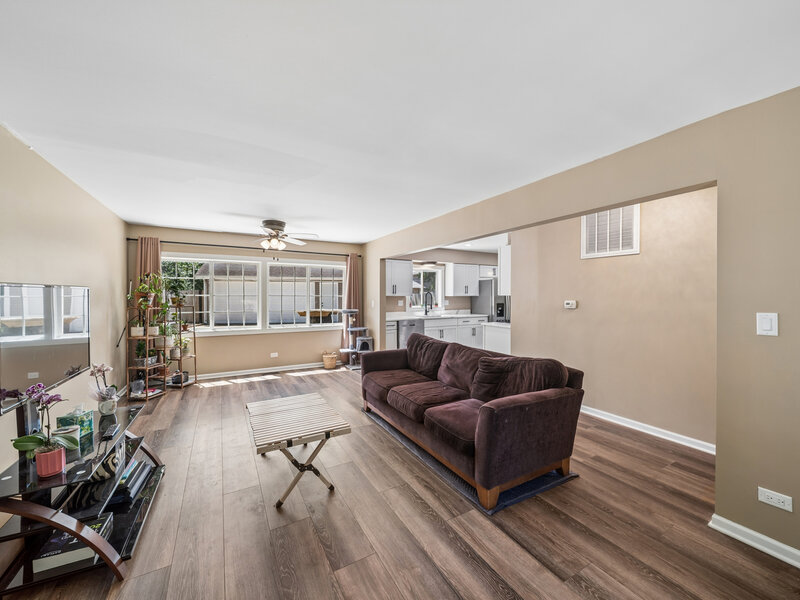 319 W Central Avenue Lombard IL 60148