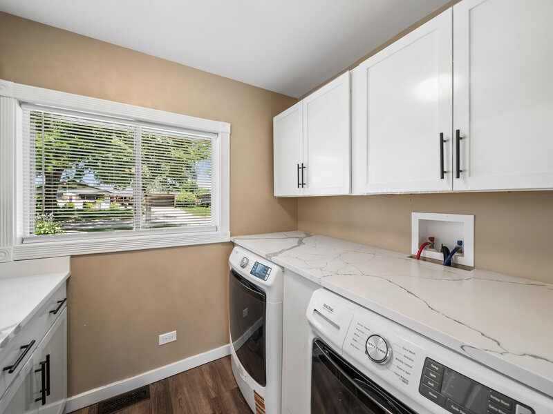 319 W Central Avenue Lombard IL 60148