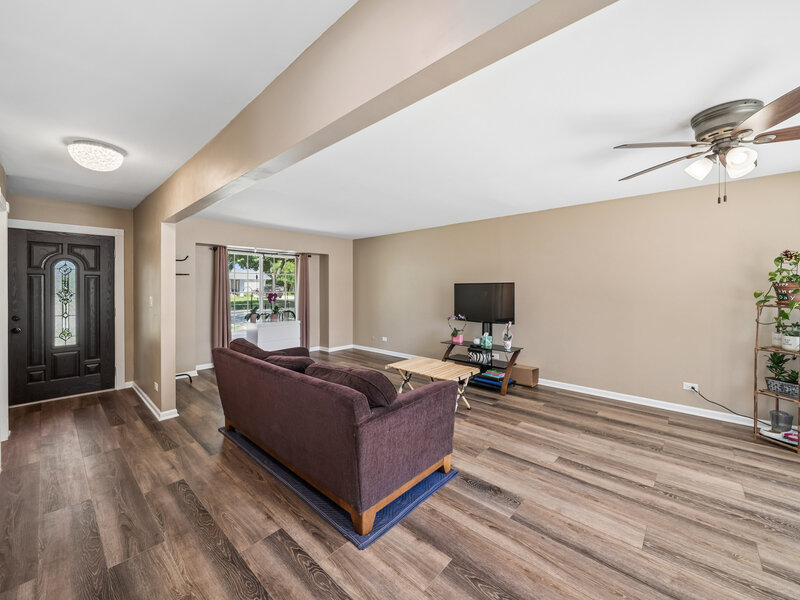 319 W Central Avenue Lombard IL 60148