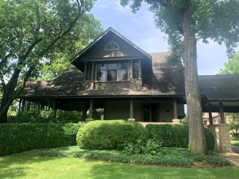 1516 S Batavia Avenue Geneva IL 60134
