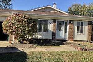 Photo of 1066 Foxworth Boulevard Lombard IL 60148