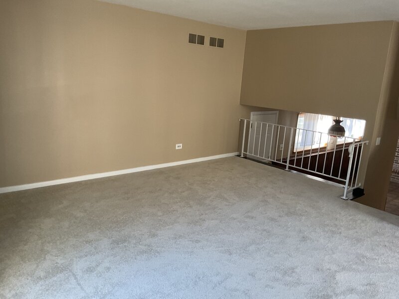 1066 Foxworth Boulevard Lombard IL 60148