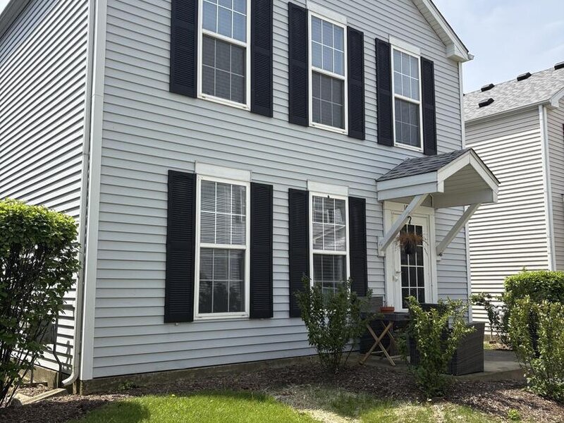 1066 Four Seasons Boulevard Aurora IL 60504