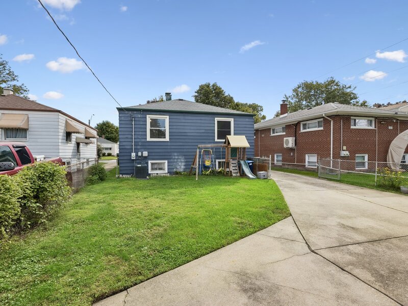 4612 Grove Avenue Forest View IL 60402