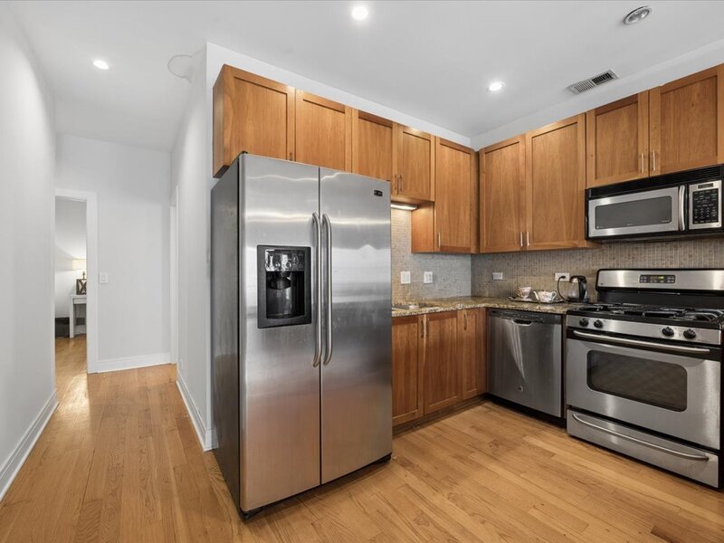 1909 W North Avenue Chicago IL 60622