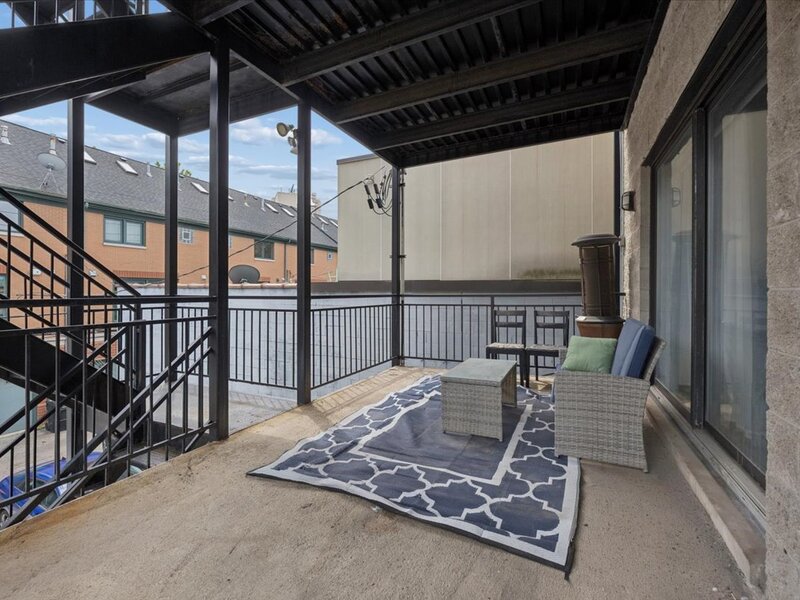 1909 W North Avenue Chicago IL 60622