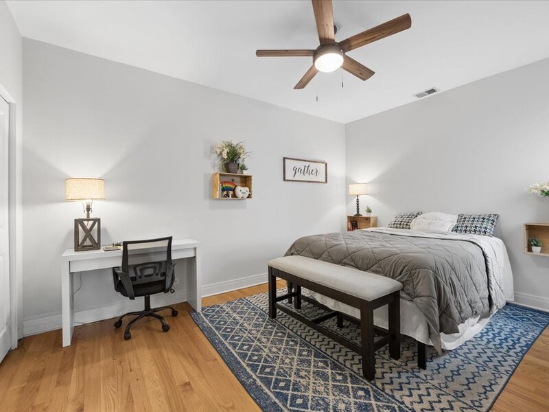 1909 W North Avenue Chicago IL 60622
