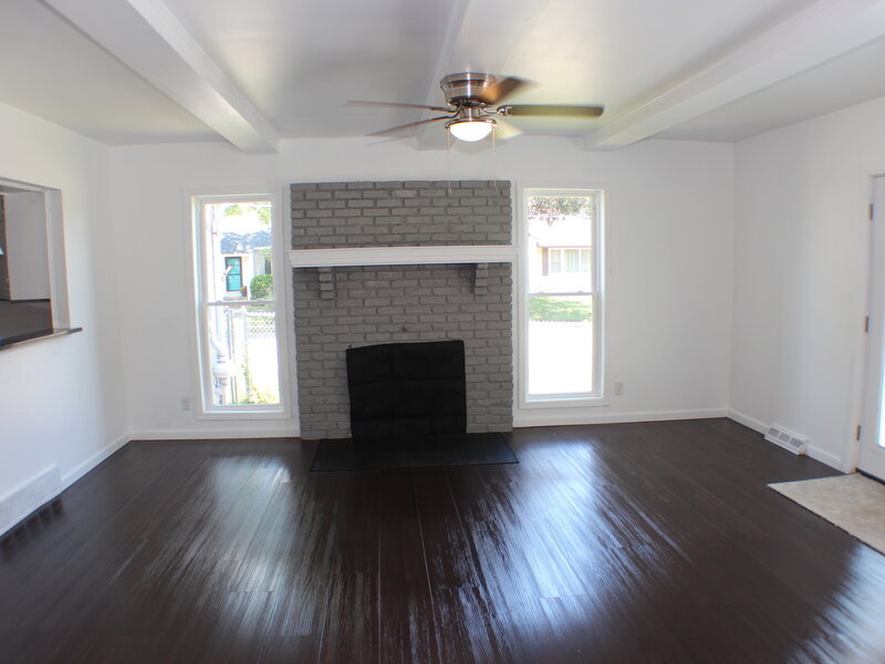 1611 Coffelt Avenue Davenport IA 52803