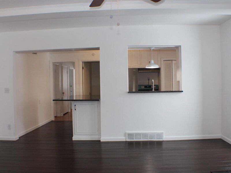 1611 Coffelt Avenue Davenport IA 52803