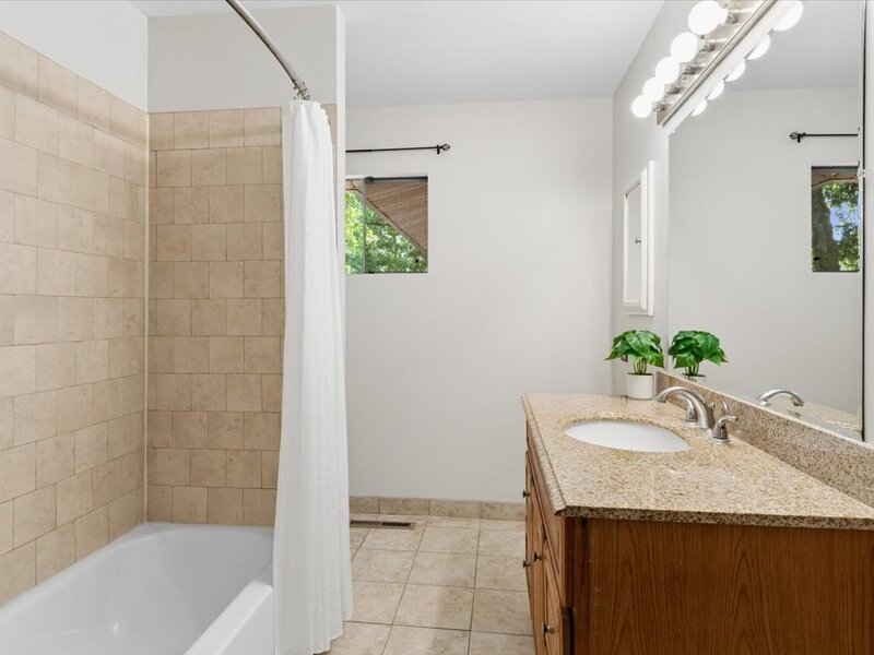 5346 Center Avenue Lisle IL 60532